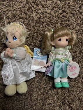 Set of 2 Vintage 1998 Precious Moments Betsy Doll Pre-Owned With Tags